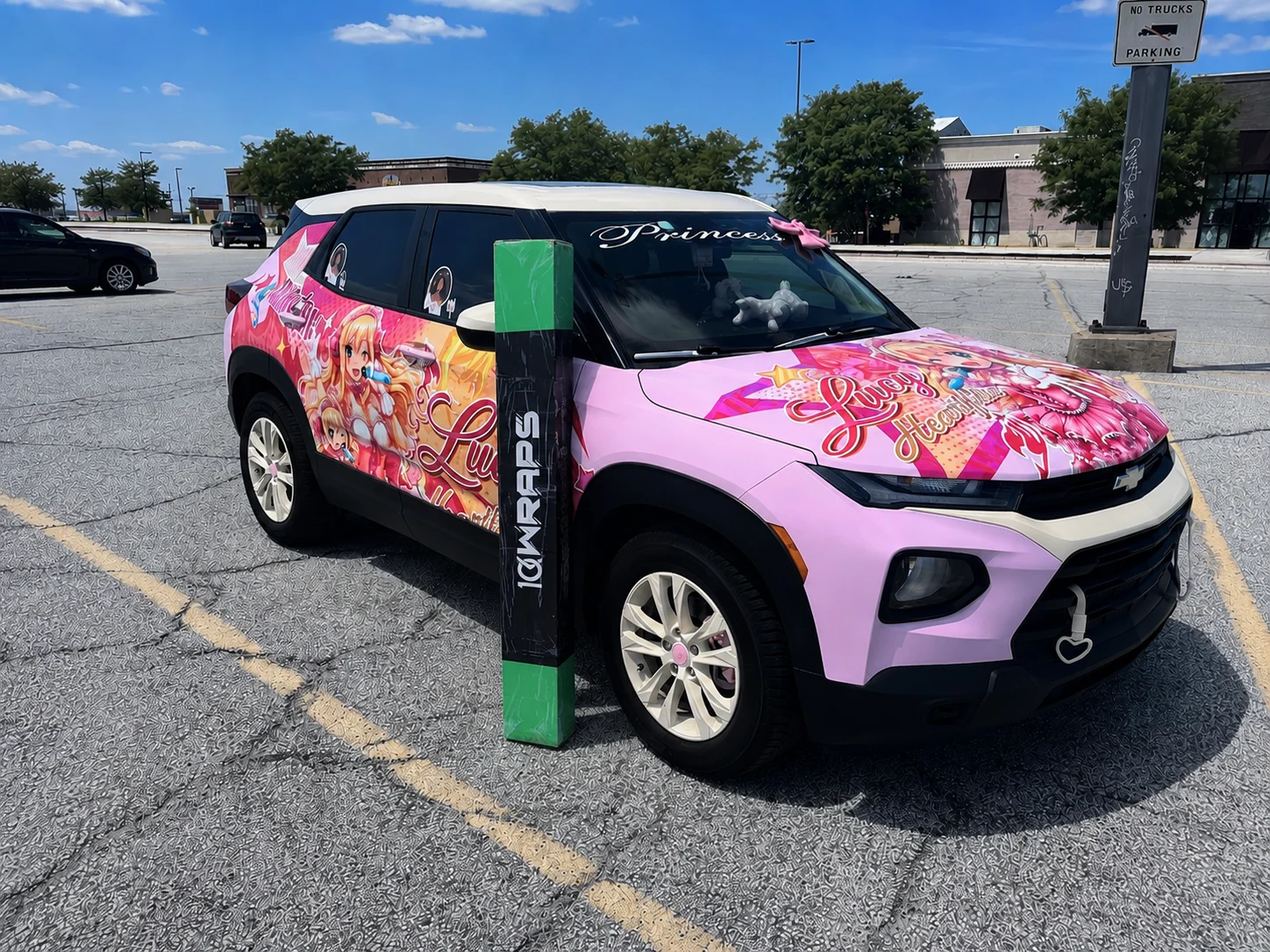 Pulse para ver la pantalla completa Lucy Heartfilia Fairy Tail Itasha Wrap for Chevrolet Trailblazer